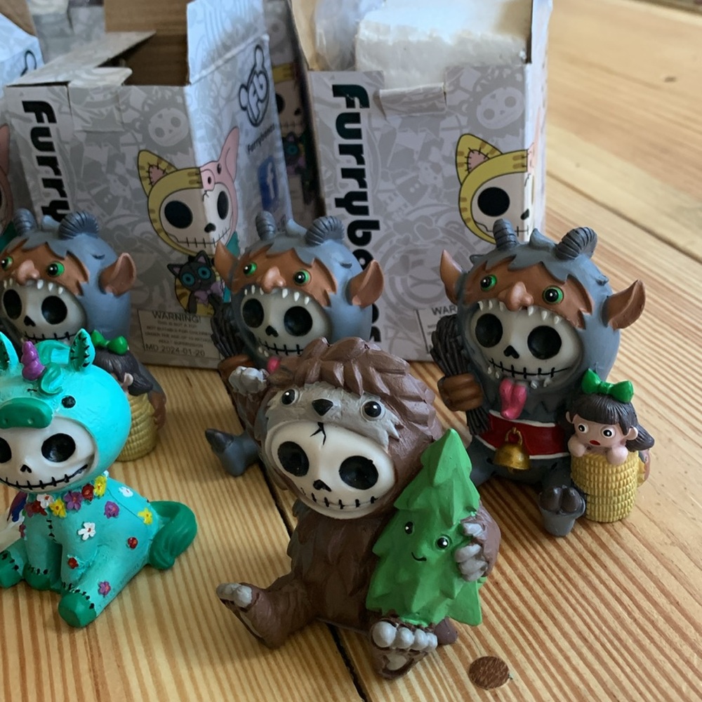 Furrybones Collectible Lot of 9 - Picture 4 of 4